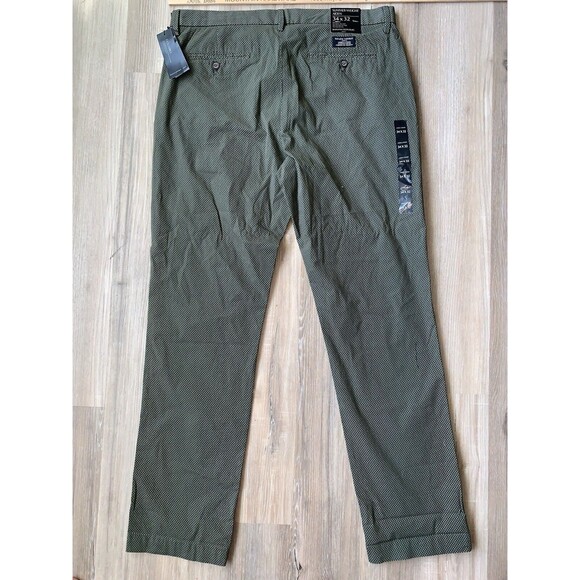 NWT - Banana Republic Aiden Chino Pants Summer Weight Green Size 34”x32” NEW - Picture 5 of 7
